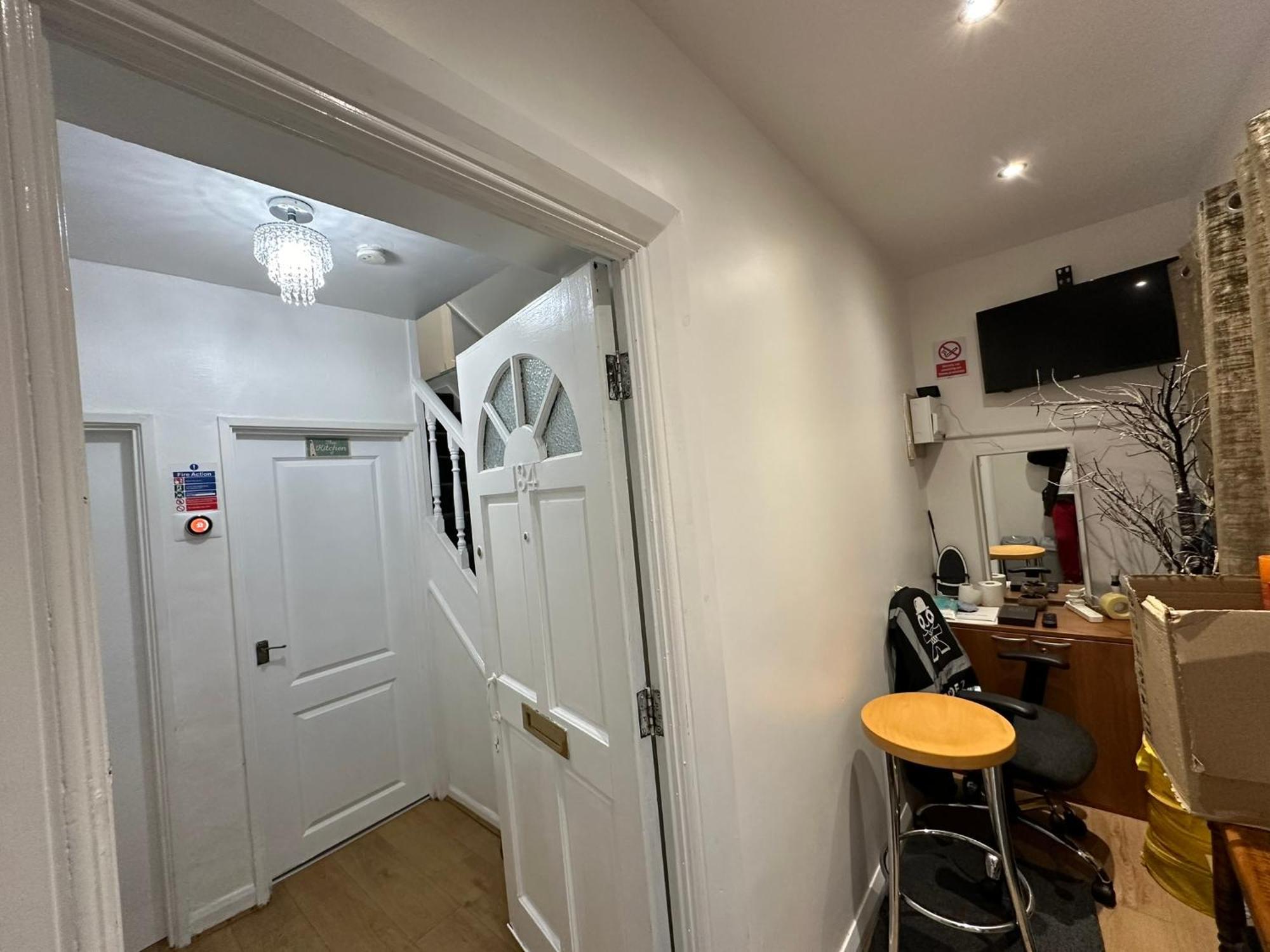 Luxury Ensuite 2Nd Studio Flat With Great Views In Keedonwood Road With Fully Own Bathroom Newly Added And Private Kitchenette Bromley Luaran gambar