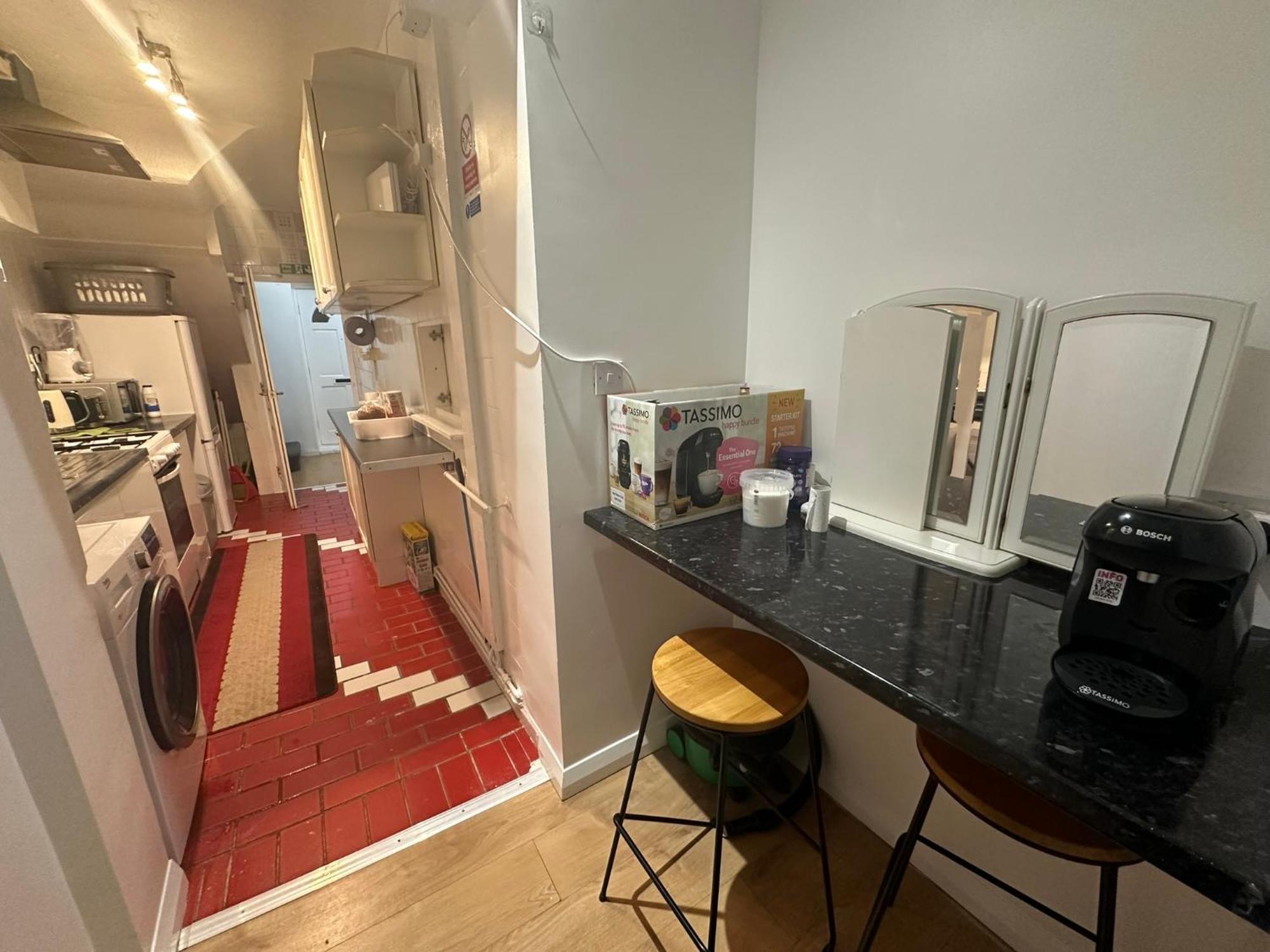 Luxury Ensuite 2Nd Studio Flat With Great Views In Keedonwood Road With Fully Own Bathroom Newly Added And Private Kitchenette Bromley Luaran gambar